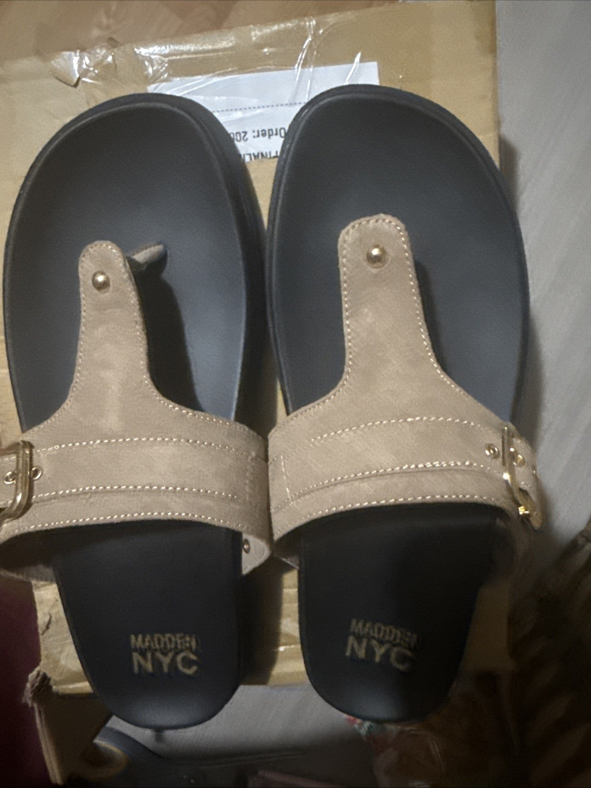 Madden NYC Sandals shoes 8.5