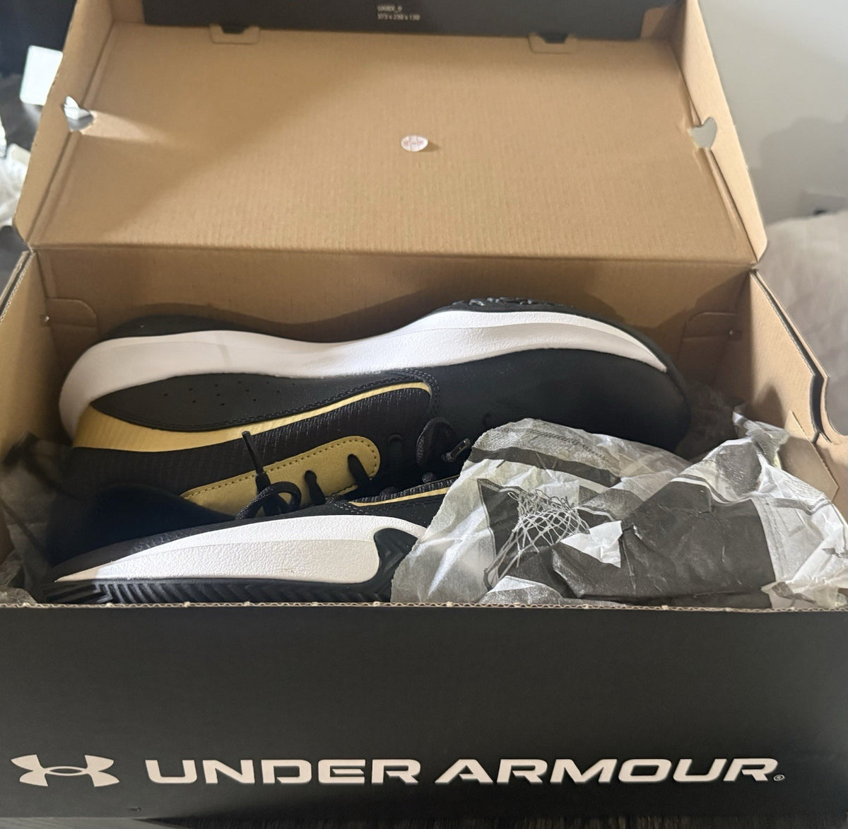 Size 13 - Under Armour Lockdown 7 Black Metallic Gold