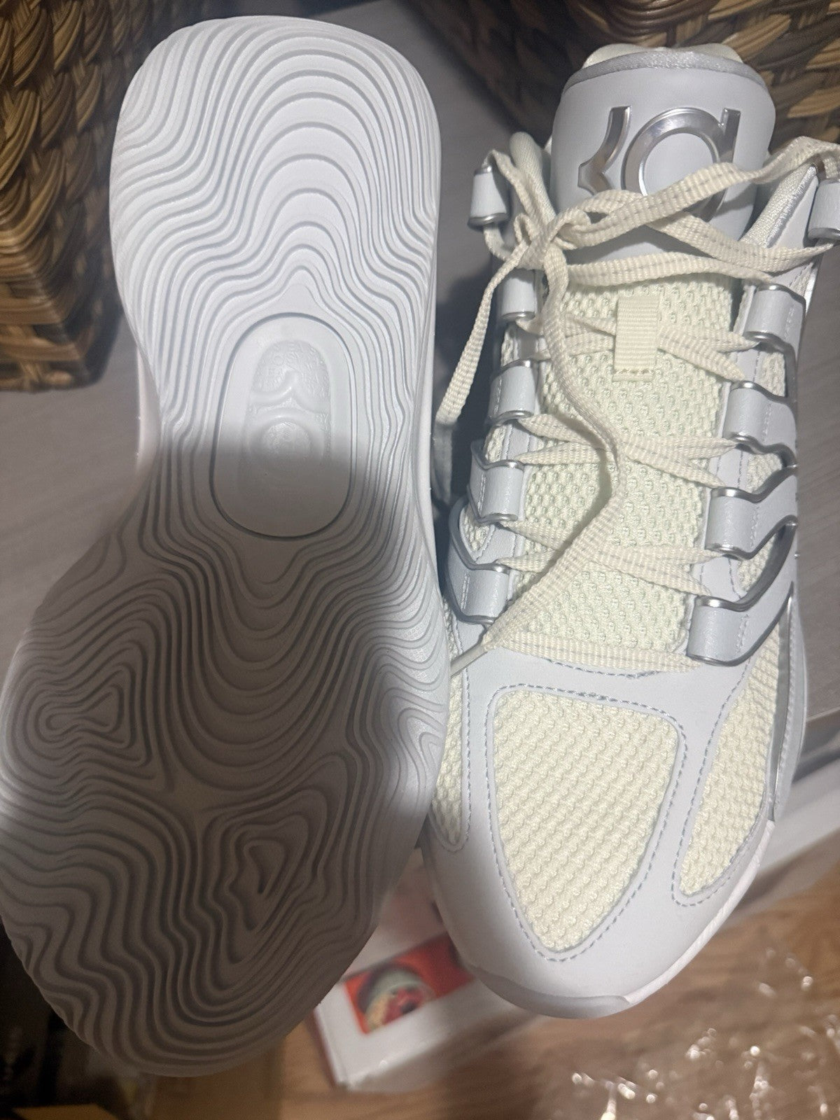 NEW - Nike KD 18 Soft Pearl - Size 11.5