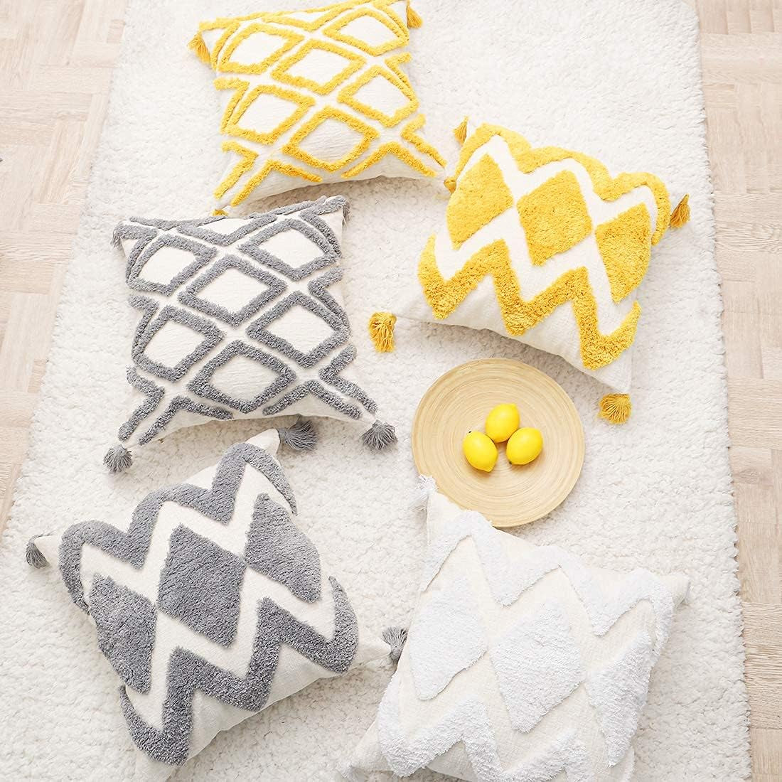 Boho White Throw Pillow Cover 18X18 Inch with Tassels, Moroccan Tufted Decorative Cream Chenille Fabric Accent Textured Cushion Case for Bed Couch, 1 PC